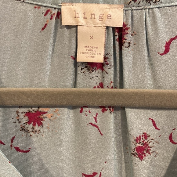 Hinge boho top - Picture 2 of 5